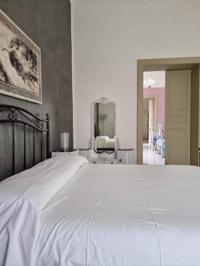 Mandralisca Holidays - Luxury Apartments เชฟาลู ภายนอก รูปภาพ