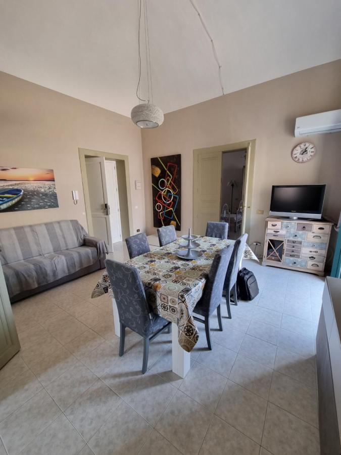 Mandralisca Holidays - Luxury Apartments เชฟาลู ภายนอก รูปภาพ